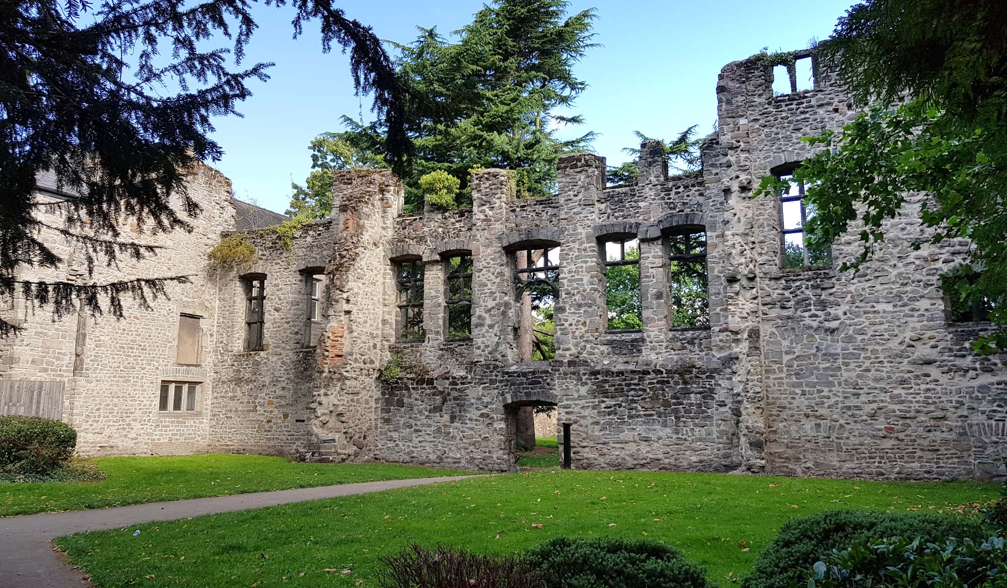 The Cavendish House ruins today -