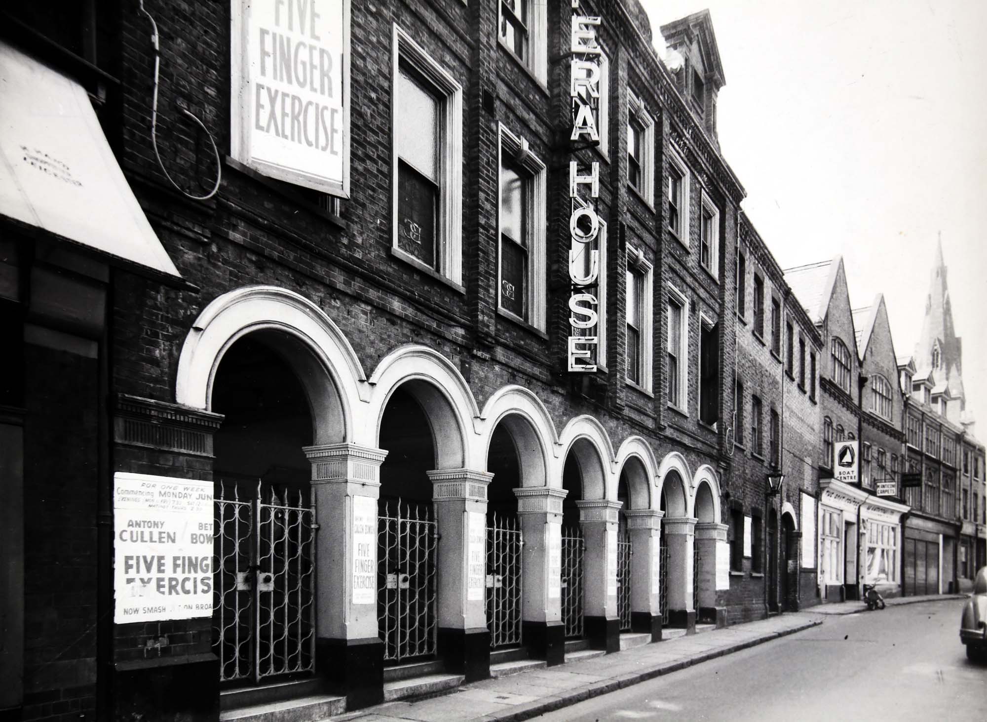 The Royal Opera House frontage late 1950s - Leicestershire Record Office