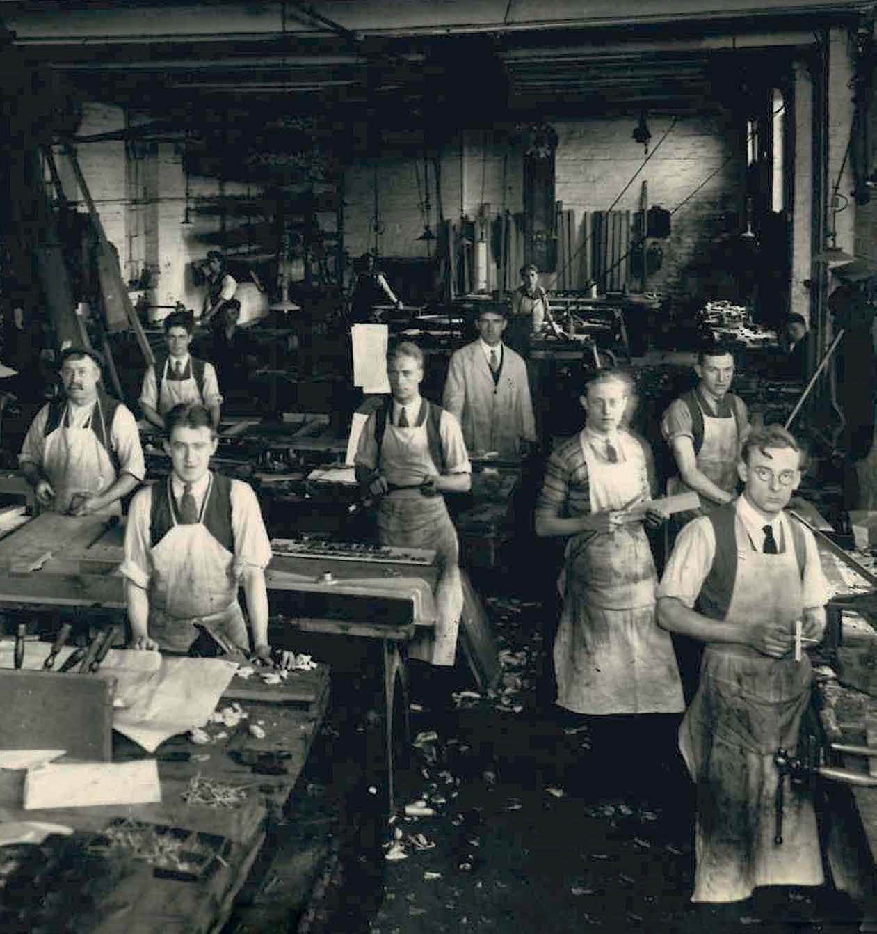 Workers at The Vulcan Works - Record Office for Leicestershire, Leicester and Rutland