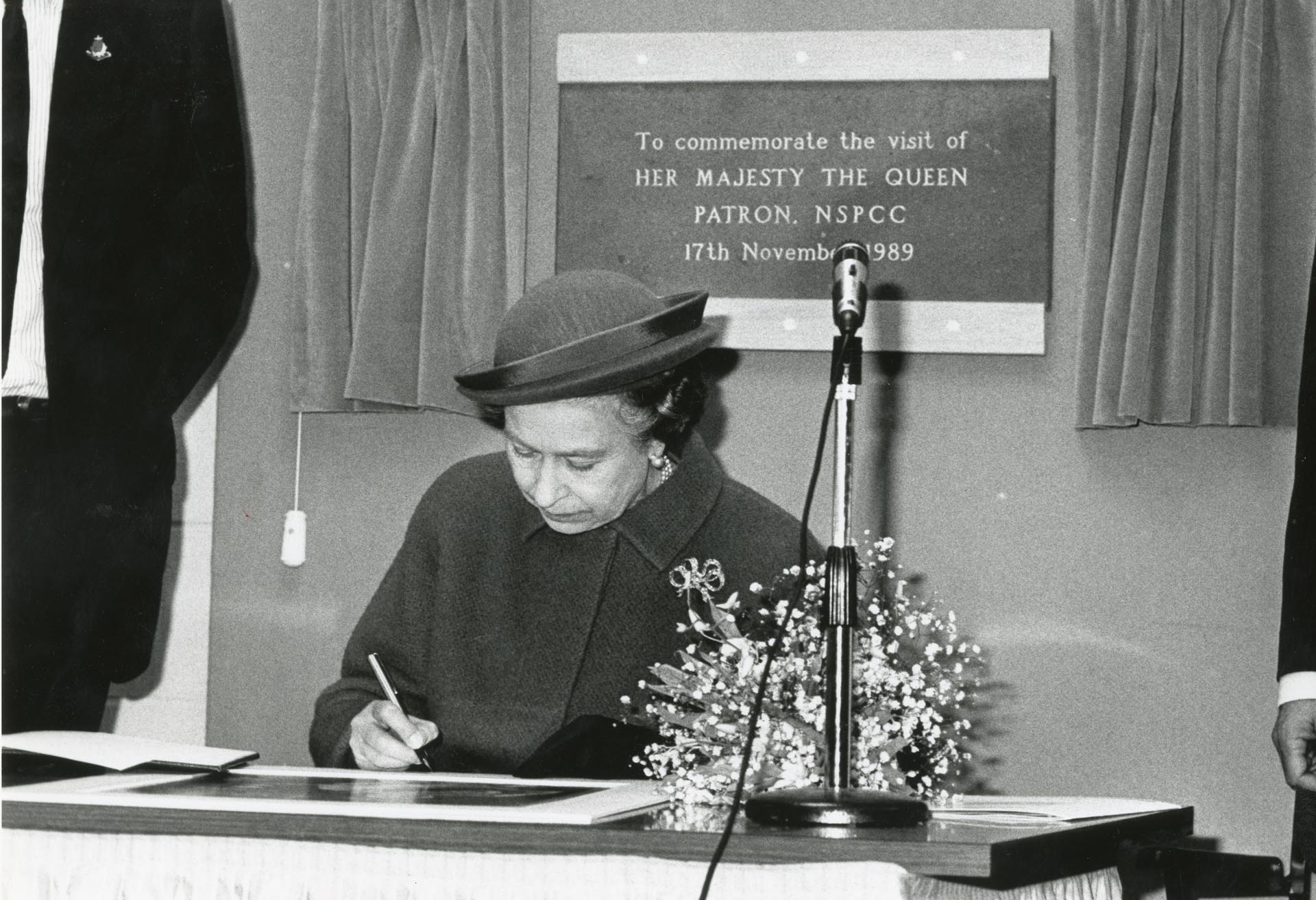 The Queen visiting the NSPCC Training Centre in Beaumont Leys, Leicester, 1989 - Picture Courtesy Leicester Mercury
