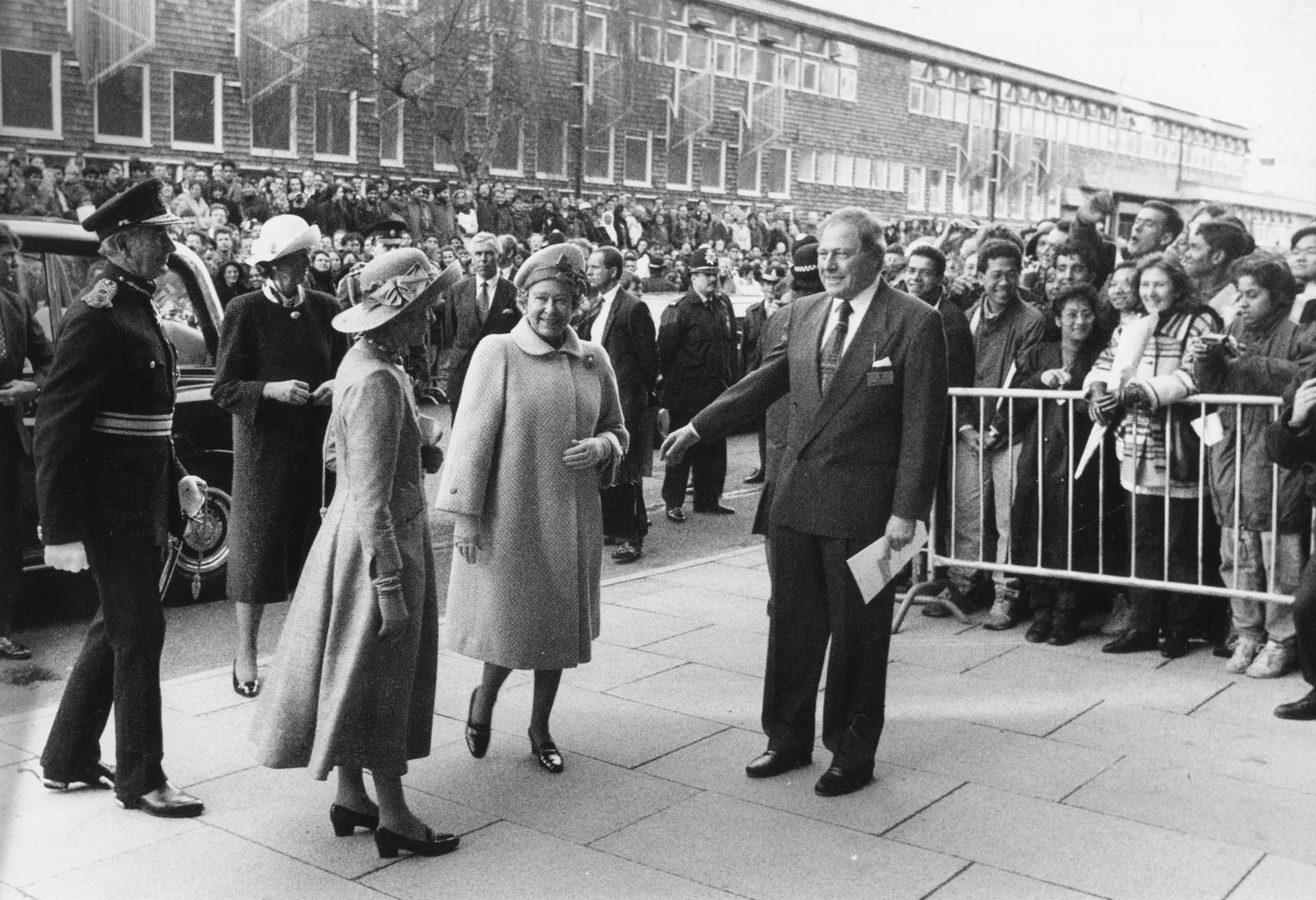 The Queen arrives at De Montfort University, 1993 - Picture Courtesy Leicester Mercury