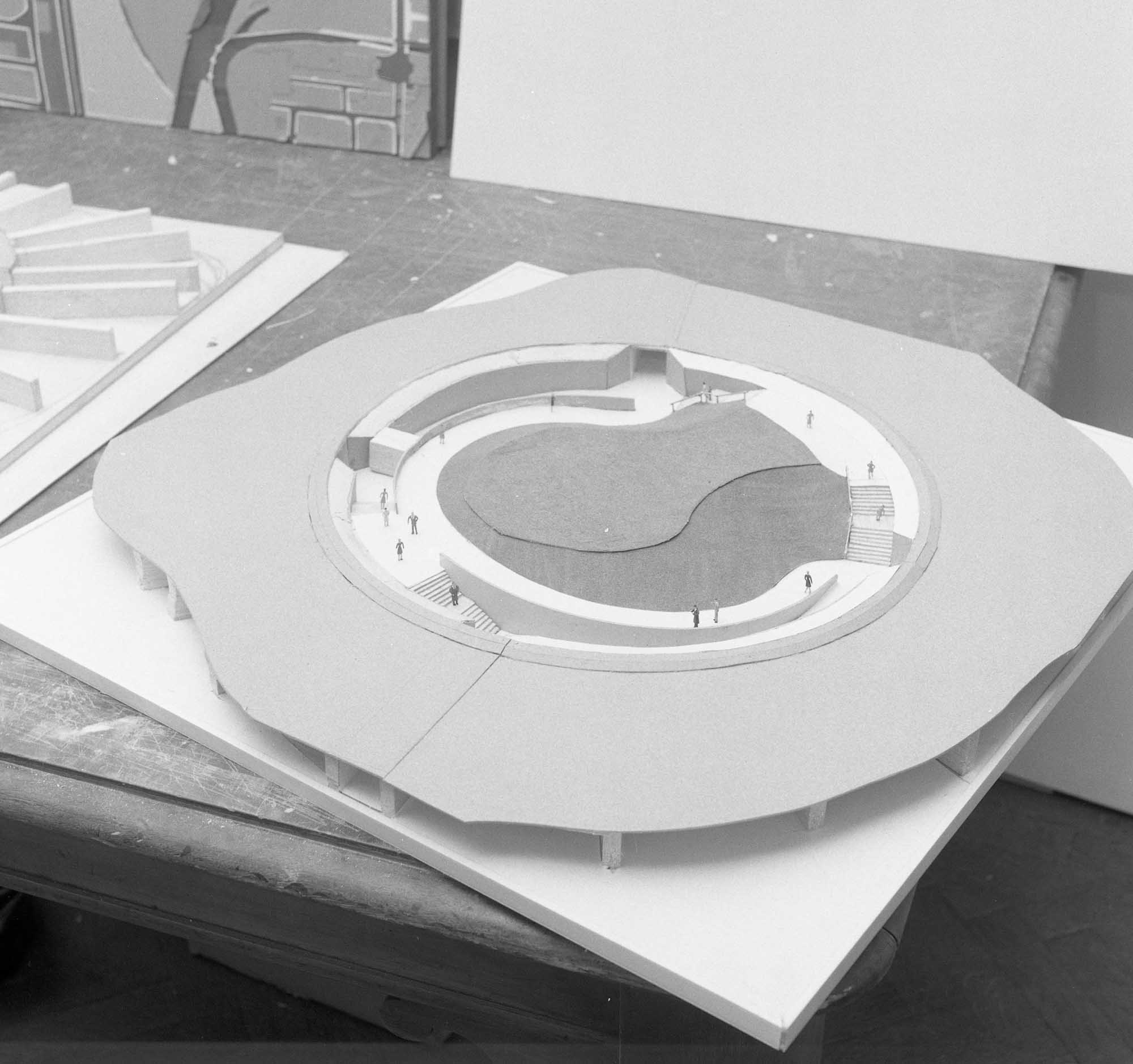 This is how the model for the construction looked when they first started planning it -